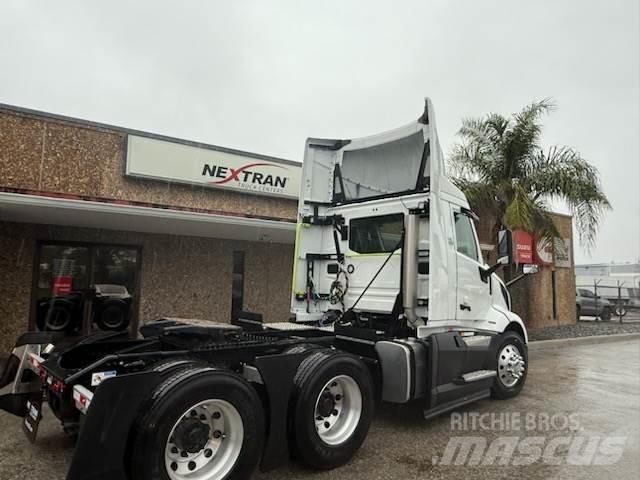 Volvo VNL64T300 Traktorske jedinice