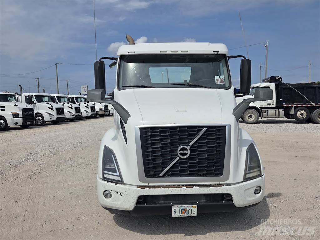 Volvo VNL64T300 Traktorske jedinice