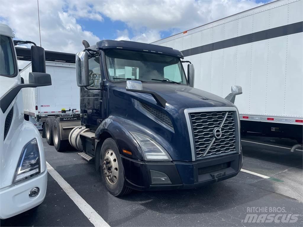 Volvo VNL64T300 Traktorske jedinice