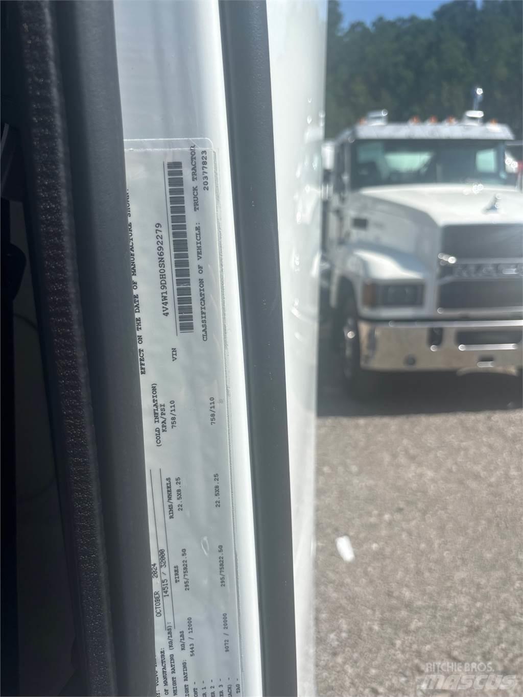 Volvo VNR42T300 Traktorske jedinice