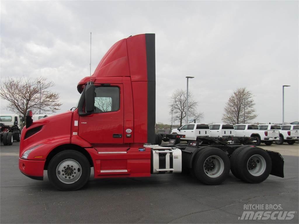 Volvo VNR64T300 Traktorske jedinice