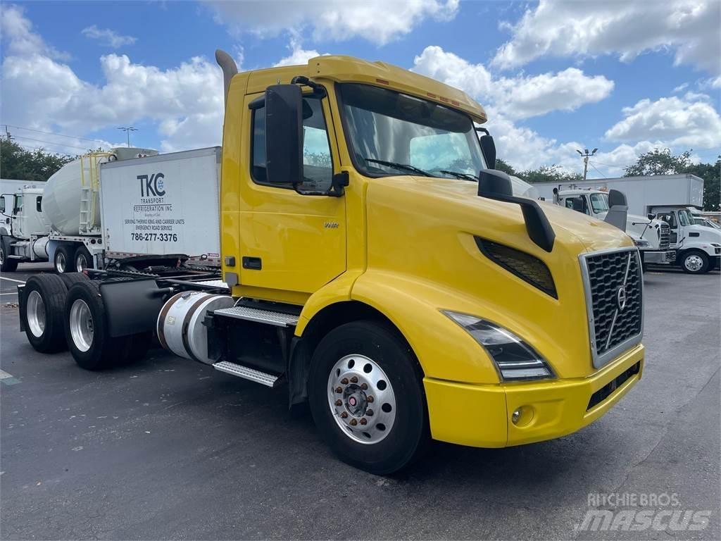 Volvo VNR64T300 Traktorske jedinice