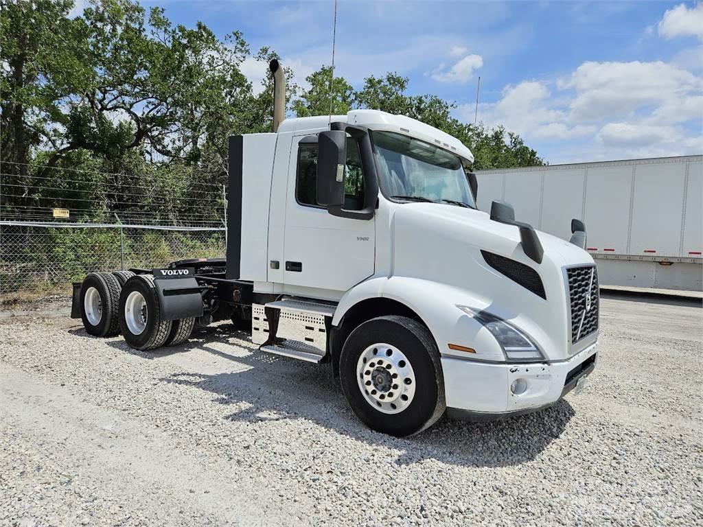 Volvo VNR64T300 Traktorske jedinice