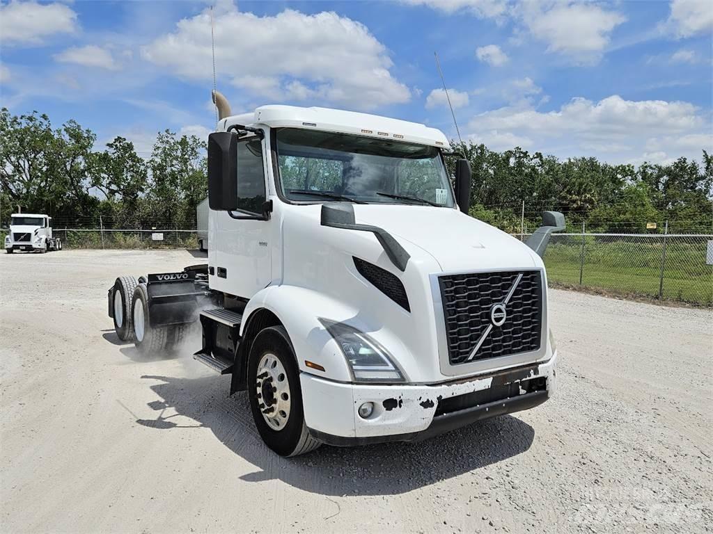 Volvo VNR64T300 Traktorske jedinice