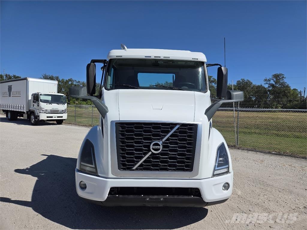 Volvo VNR64T300 Traktorske jedinice