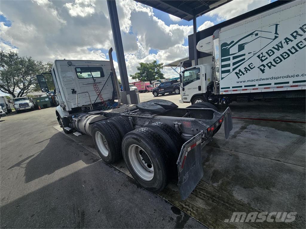 Volvo VNR64T300 Traktorske jedinice