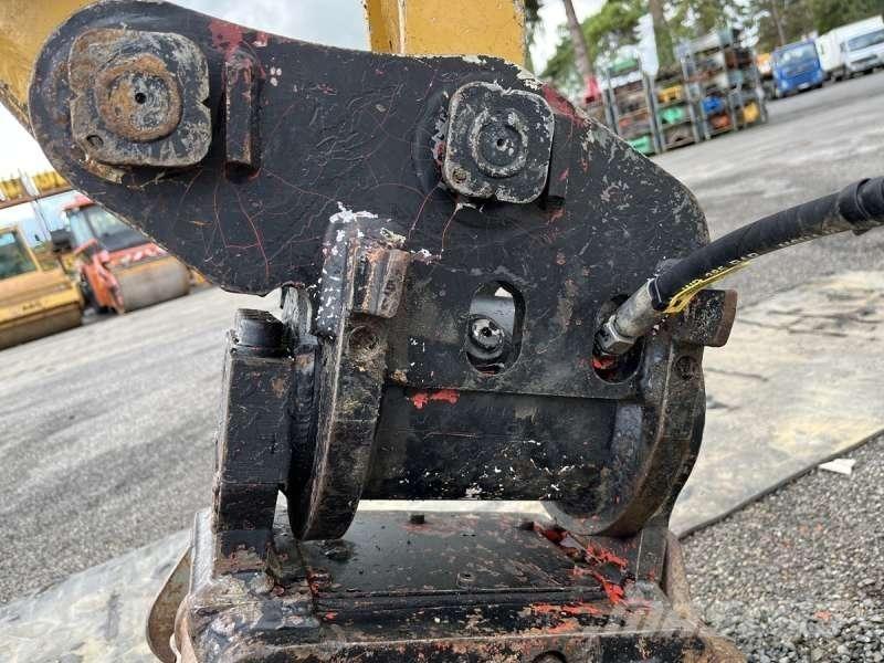 CAT 302.7DCR Mini bageri <7t