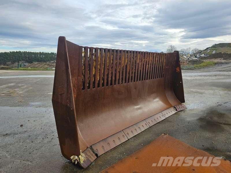 CAT 826GII Kompaktori zemlje