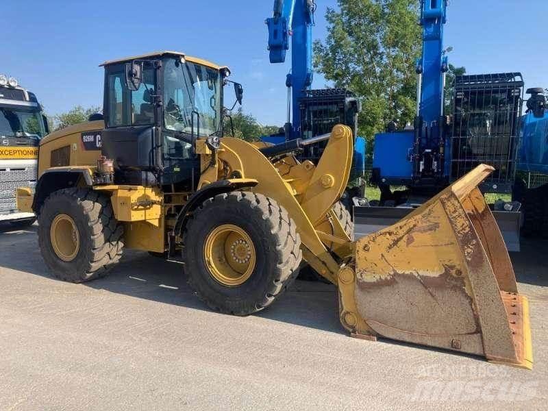 CAT 926M Utovarivači na kotačima