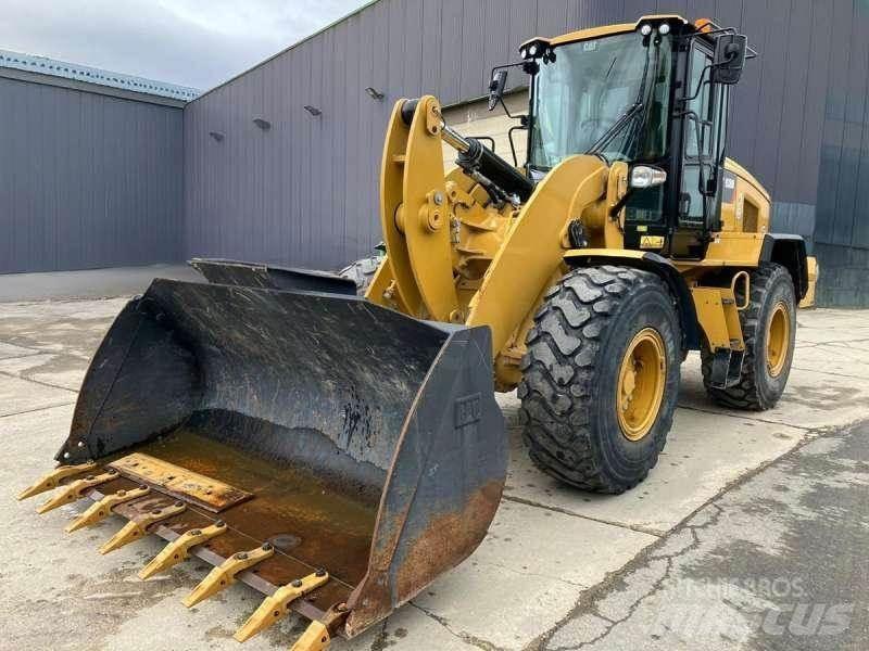 CAT 938M Utovarivači na kotačima