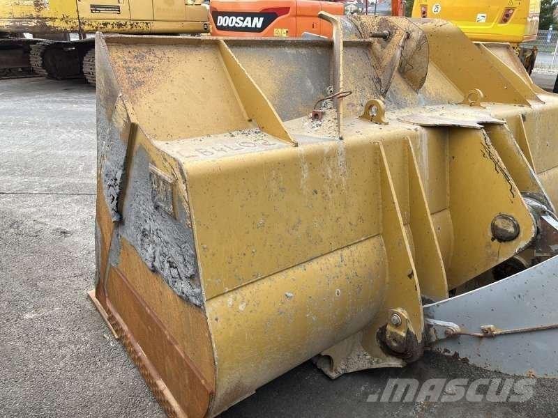 CAT 962K Utovarivači na kotačima