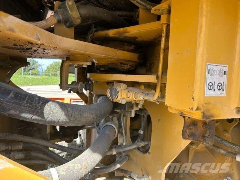 CAT 966G Utovarivači na kotačima