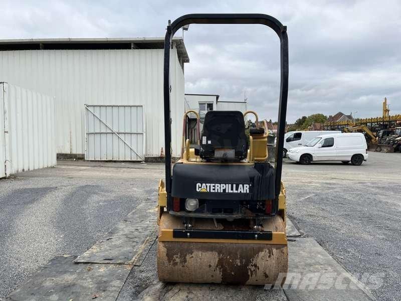CAT CB-224E Kompaktori zemlje