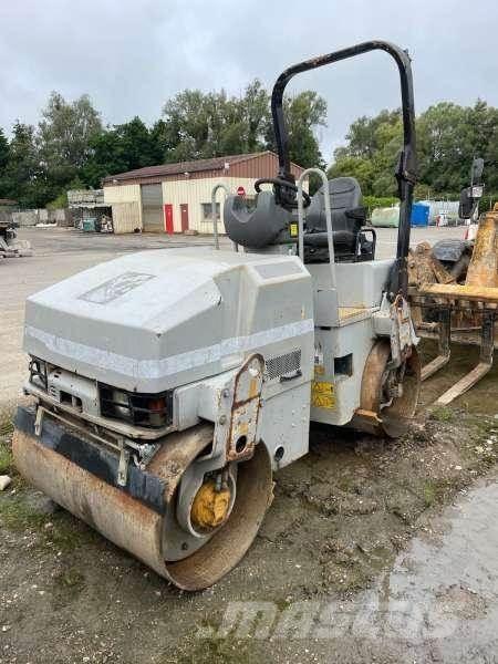 CAT CB224 Kompaktori zemlje