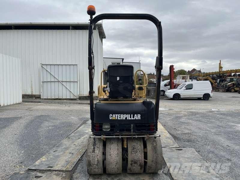 CAT CB225D Kompaktori zemlje