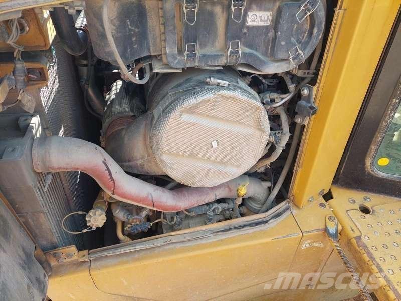 CAT D6T LGP Buldožeri gusjeničari