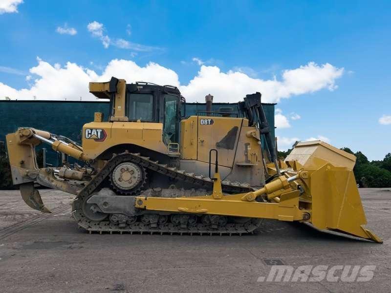 CAT D8T Buldožeri gusjeničari