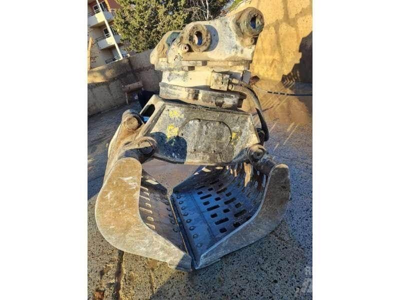 CAT MH3022 Bageri za manipuliranje materijalom / otpadom