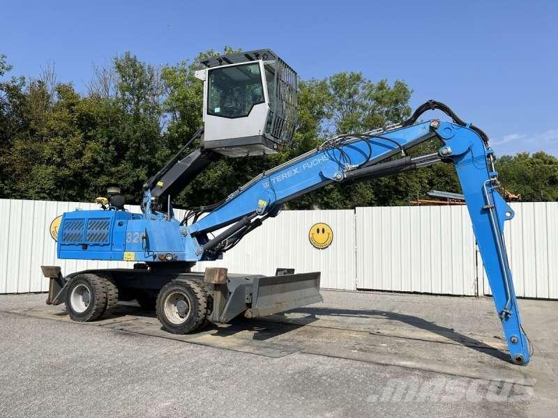 Fuchs MHL320 Bageri za manipuliranje materijalom / otpadom