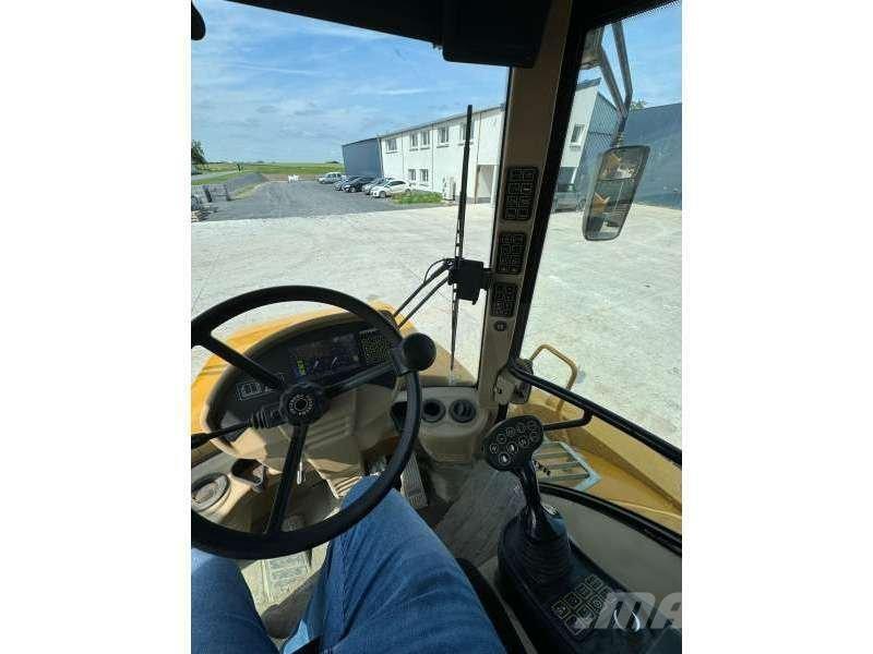 Hydrema 922G Zglobni demperi