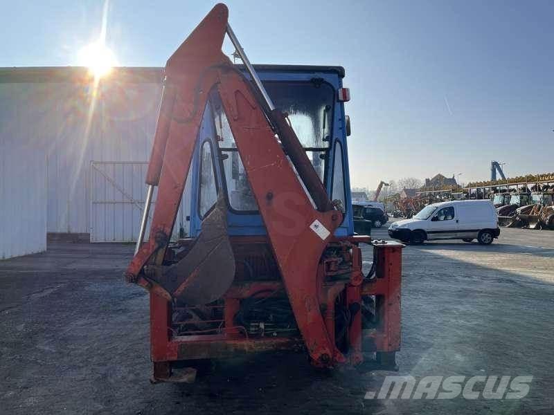Kubota R520 Utovarni rovokopači