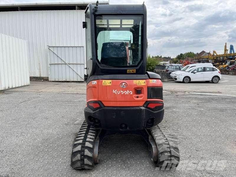 Kubota U27-4 Mini bageri <7t