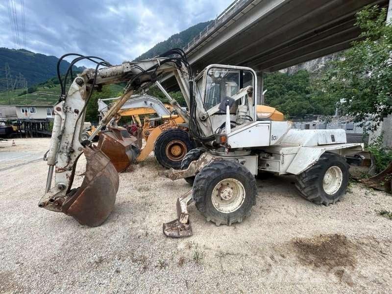 Mecalac 8CXI Bageri na kotačima