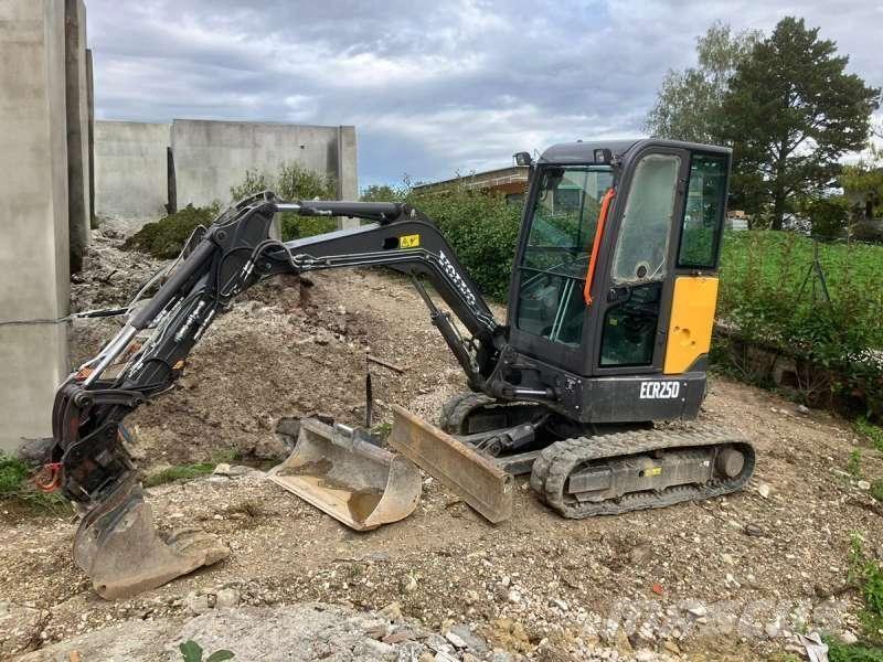Volvo ECR25D Mini bageri <7t