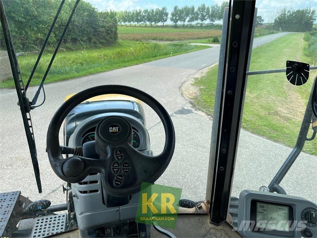 Challenger MT765 Traktori