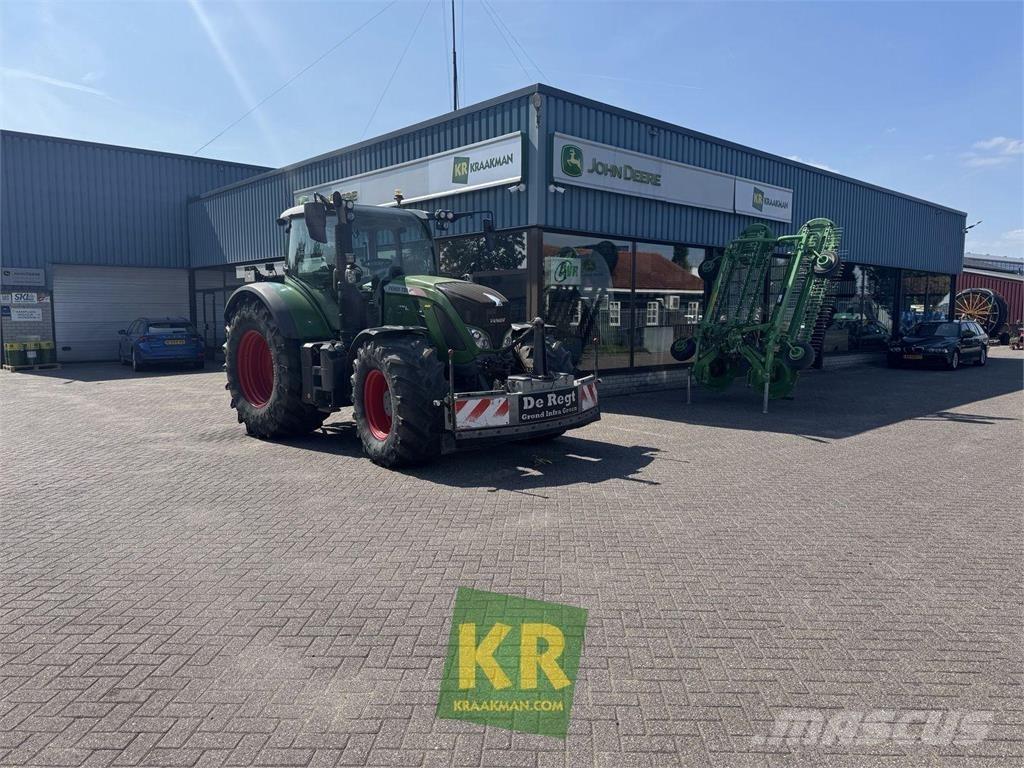 Fendt 720 Vario Traktori
