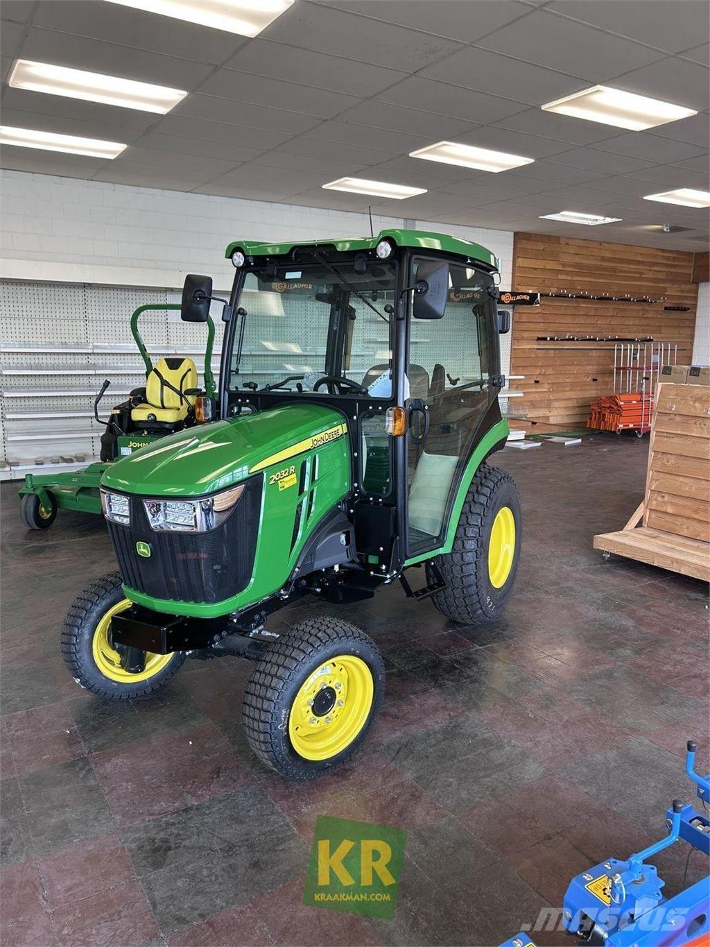 John Deere 2032R Kompaktni (mali) traktori