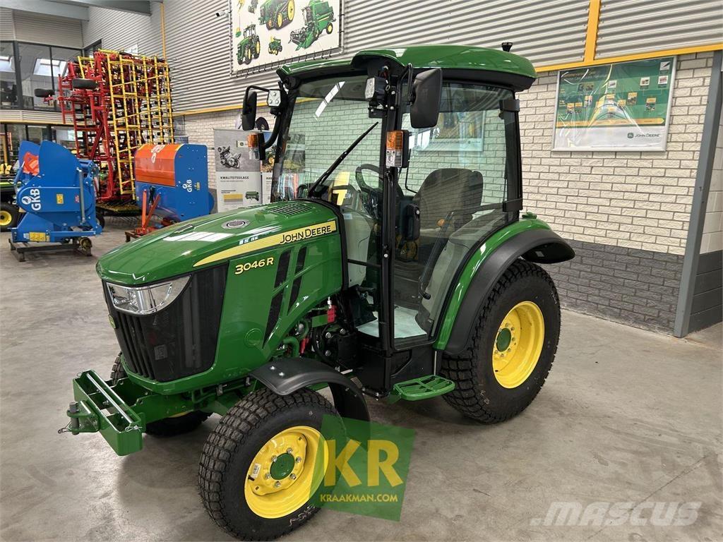 John Deere 3046R Kompaktni (mali) traktori