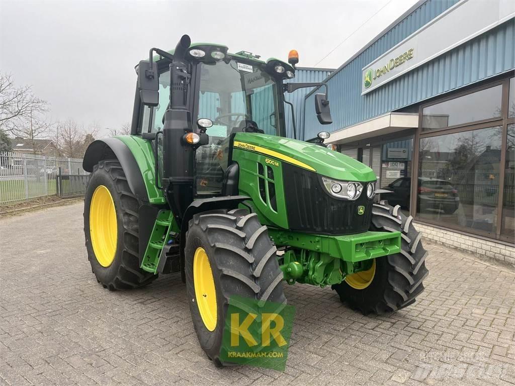 John Deere 6100M Traktori