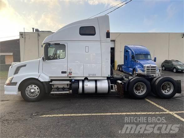Volvo VNL64T670 Traktorske jedinice