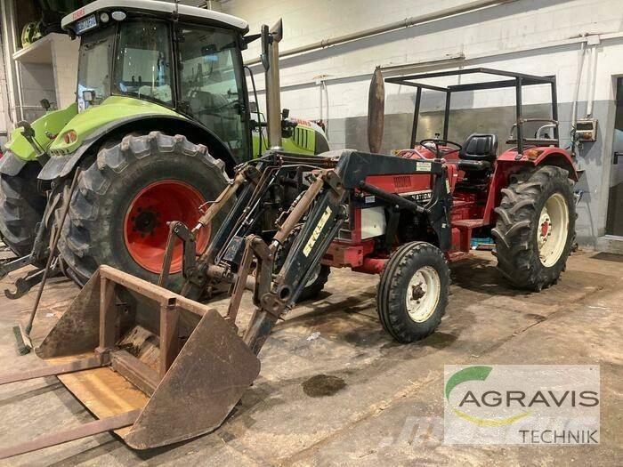 Case IH IHC 633 Traktori