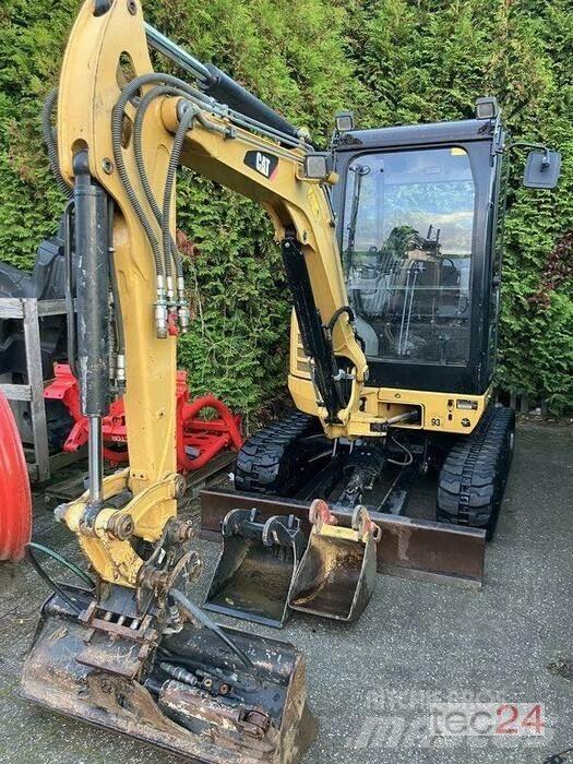 CAT 302.7 D Bageri na kotačima