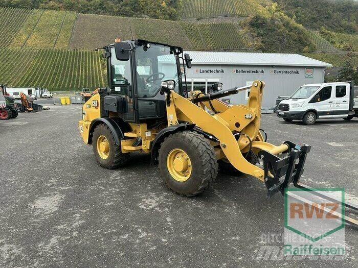 CAT 907 Utovarivači na kotačima