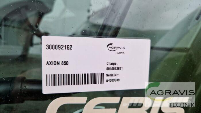 CLAAS AXION 850 Traktori