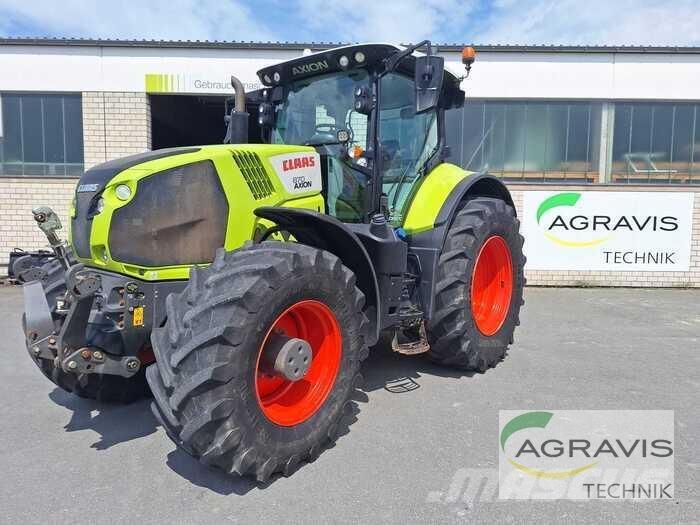 CLAAS AXION 870 Traktori