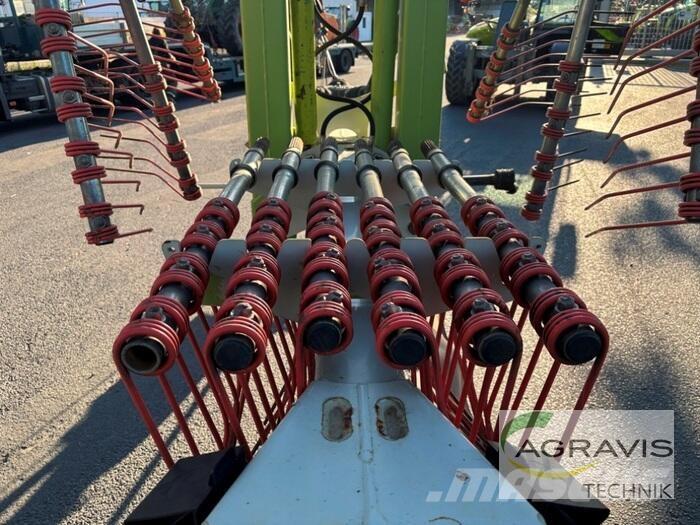 CLAAS LINER 2700 Okretači i sakupljači sijena