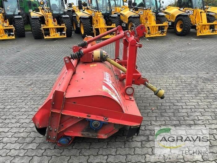 Dücker UM 27 Kosilice za pašnjak