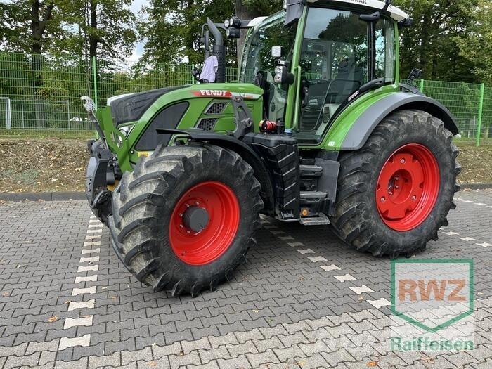 Fendt 516 Vario Traktori