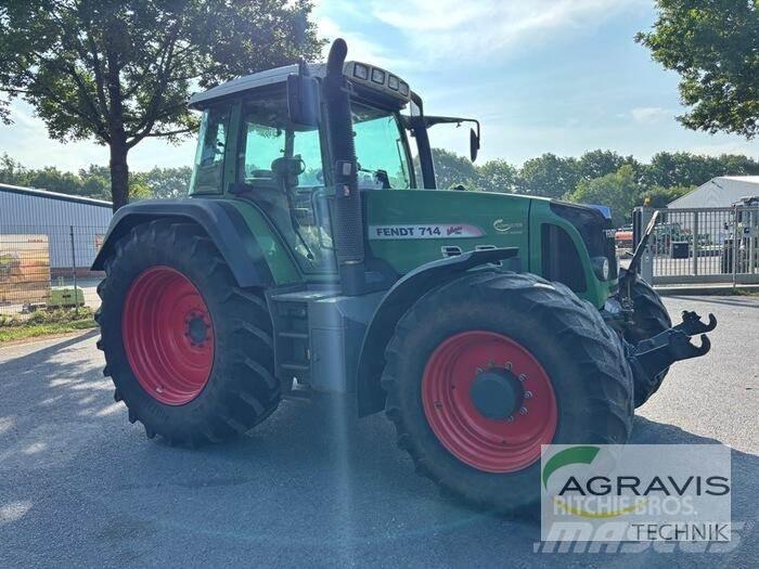 Fendt 714 VARIO Traktori