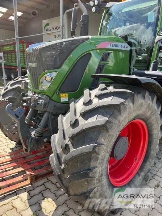 Fendt 718 VARIO S4 Traktori