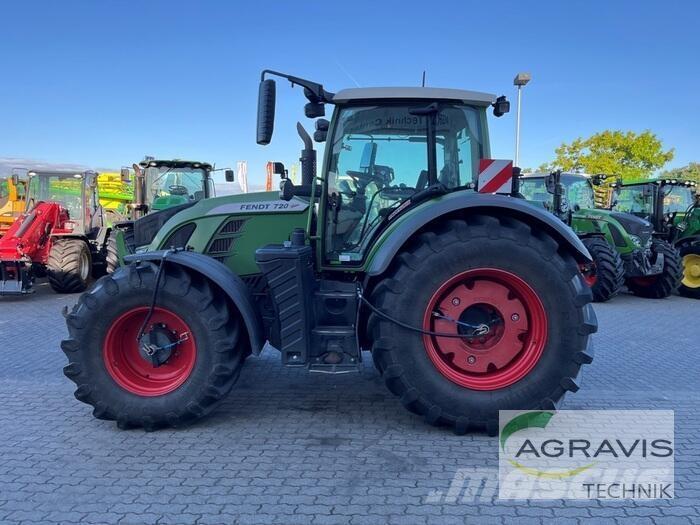 Fendt 720 VARIO S4 Traktori