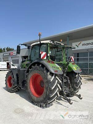 Fendt 724 profi + Traktori