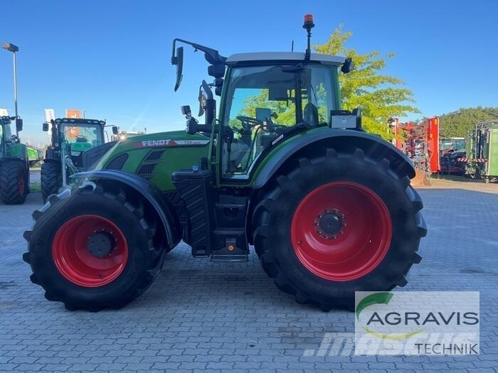 Fendt 724 VARIO GEN-6 Traktori