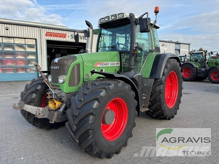 Fendt 820 VARIO Traktori