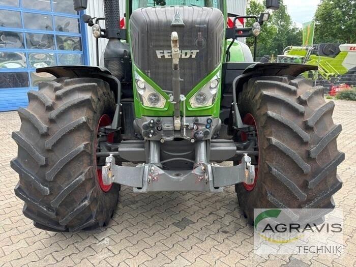 Fendt 826 VARIO S4 Traktori