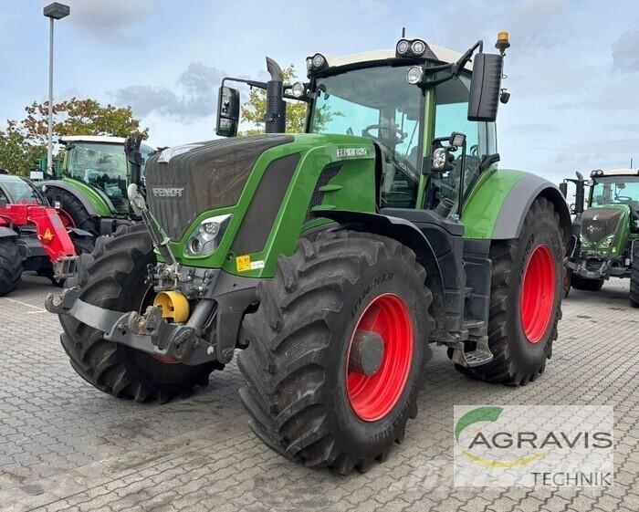 Fendt 826 VARIO S4 Traktori